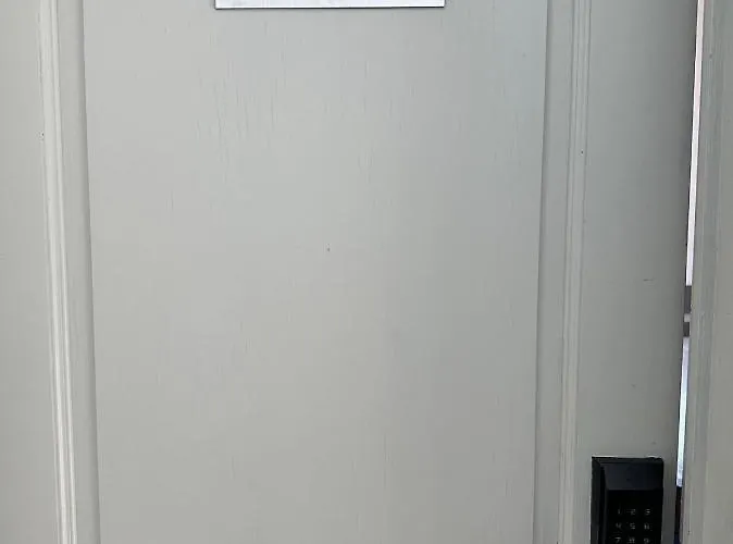 Miroir27 Guest house Brussels