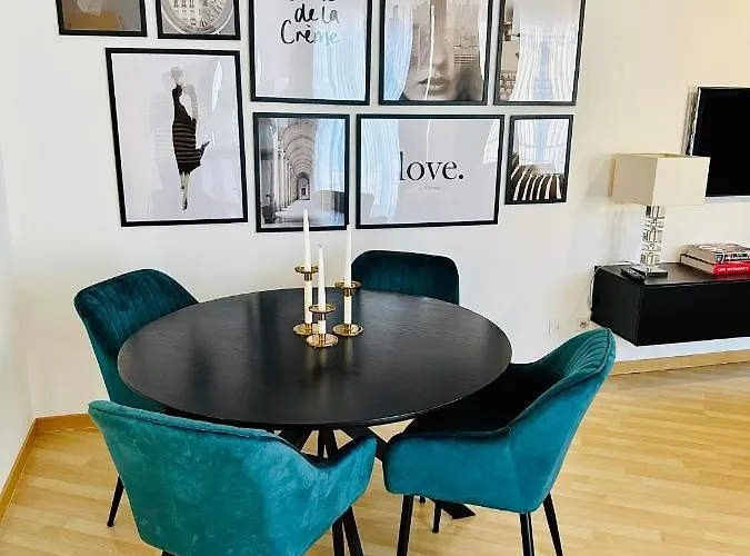 Urbanstay In Charming Sablon Brussels