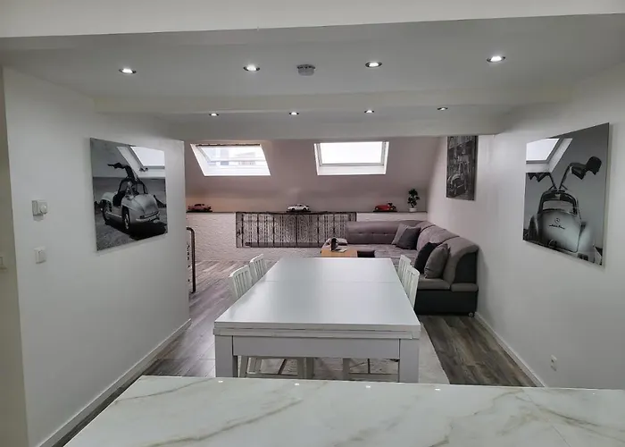 Duplex Elegant Situe A 1min De La Gare Du Nord Brüssel