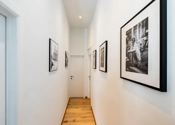 Centre Sablon I, Ii Et V *