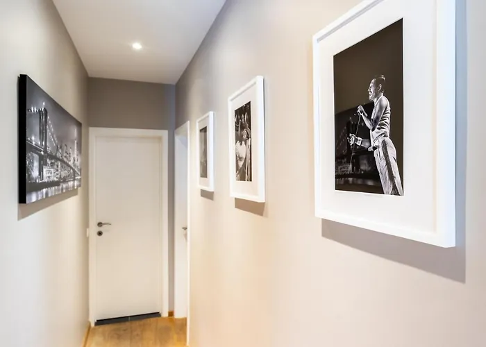 Centre Sablon I, Ii Et V Διαμέρισμα