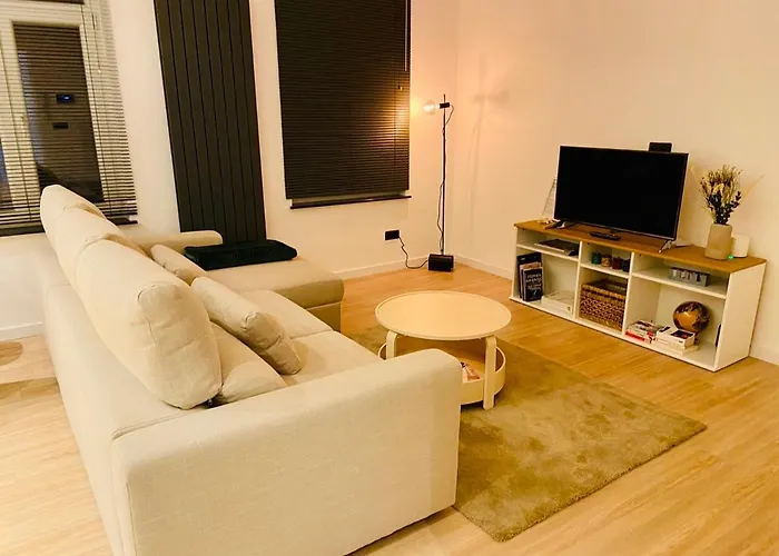 Camuflats Διαμέρισμα *