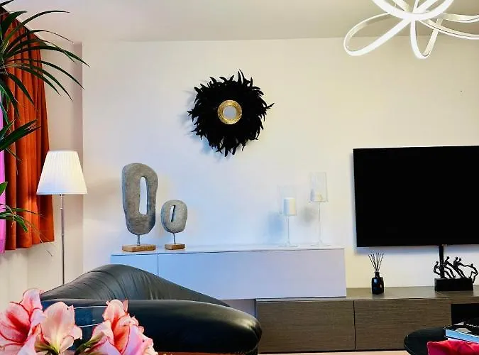 Urbanstay Grand Place Luxury Διαμέρισμα *