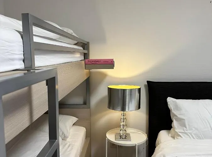 Apartment Urbanstay Grand Place Luxury *