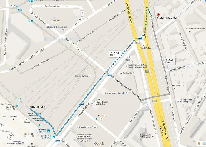 מלון Midi Station