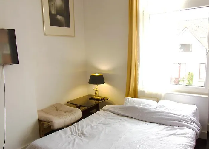 Handy Close To Zaventem Airport Apartmán *