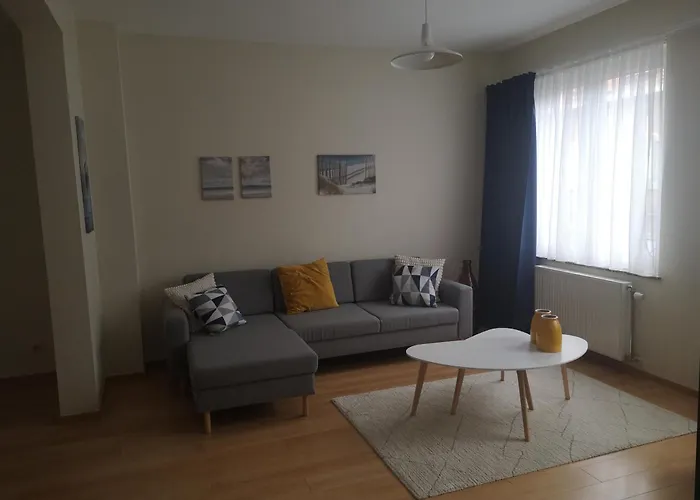 Basilique Corner Apartment