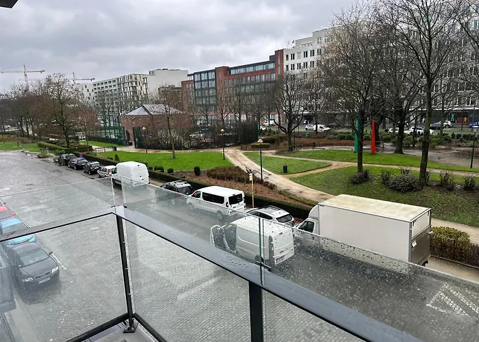 Furnished 2 Bedroom In Center * Brussels