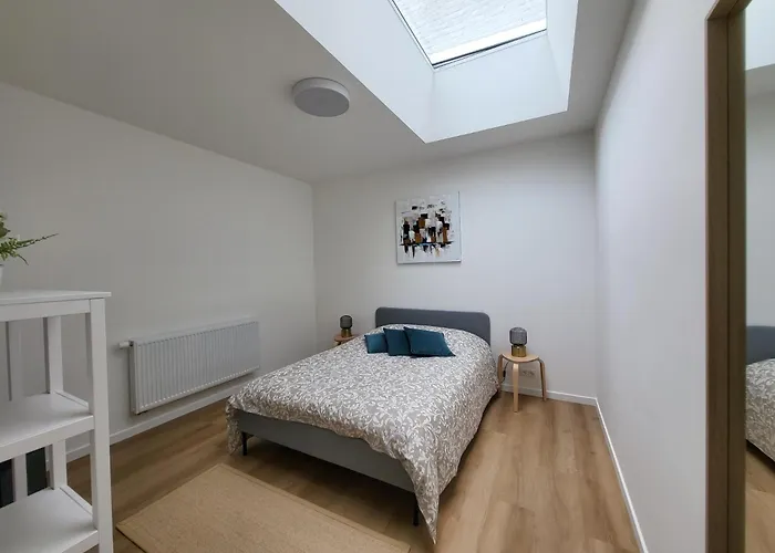 Private - European Quarter Homestay *