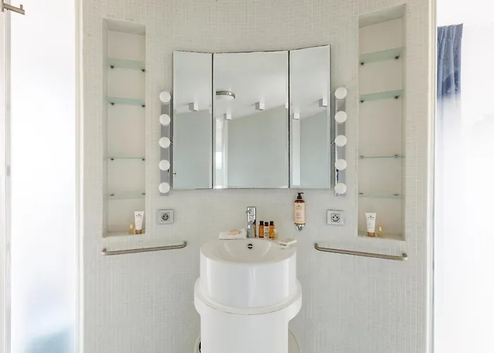 Sweett - Regence Apartment *