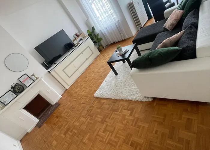 E.u. Woluwe Sweetheart شقة *