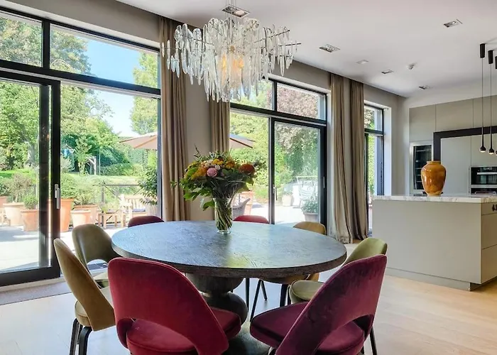 1000m2 With Indoor Pool Villa