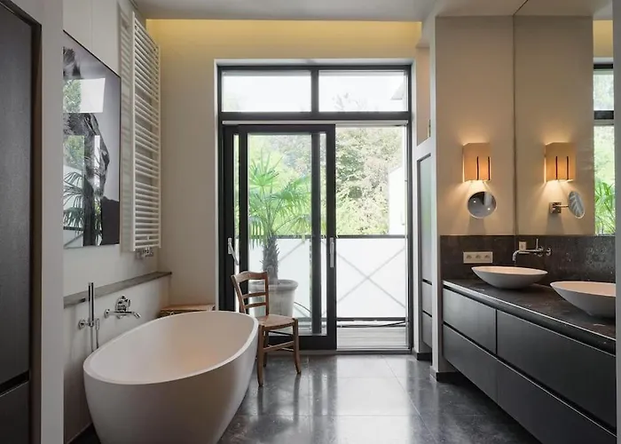 1000m2 With Indoor Pool Villa *