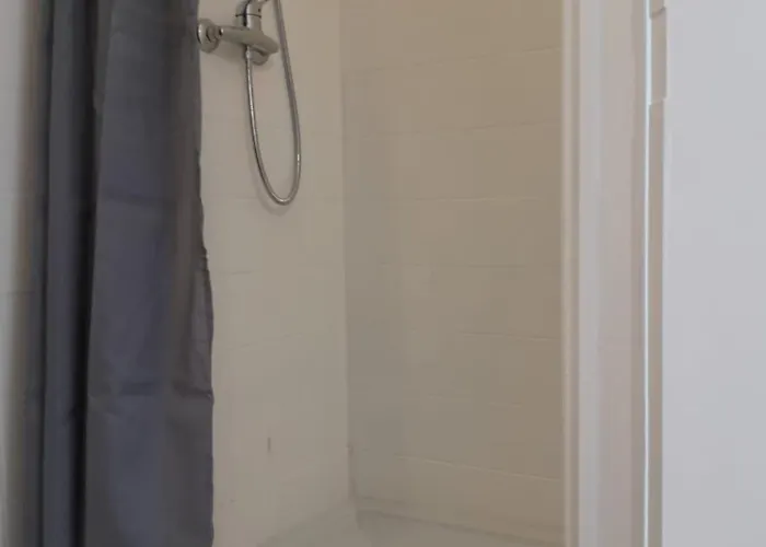 Close To Grand Place For 2