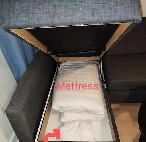 Studio Entier Avec Balcon - Tour Et Taxis Lägenhet