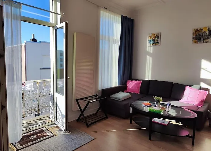 Studio Entier Avec Balcon - Tour Et Taxis * Bruksela