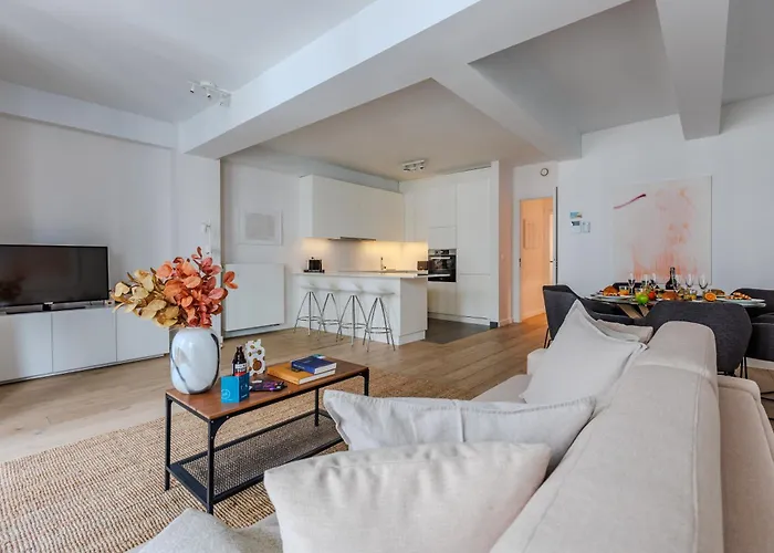 Sweett - Stassart Apartment