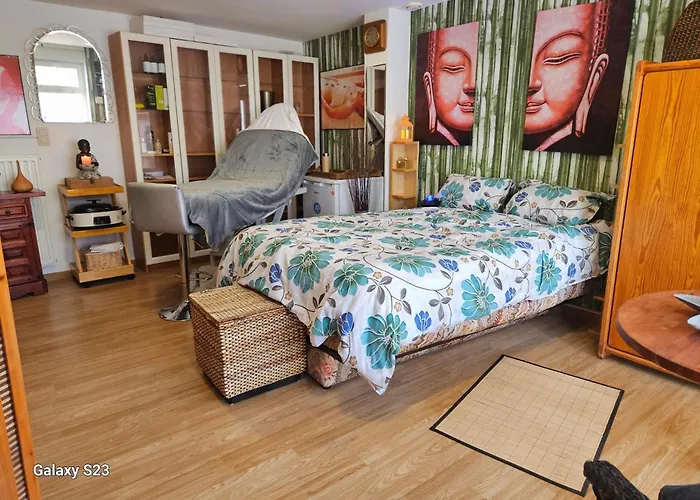 Zen Atomium Et Palais De L'exposition Brüsszel