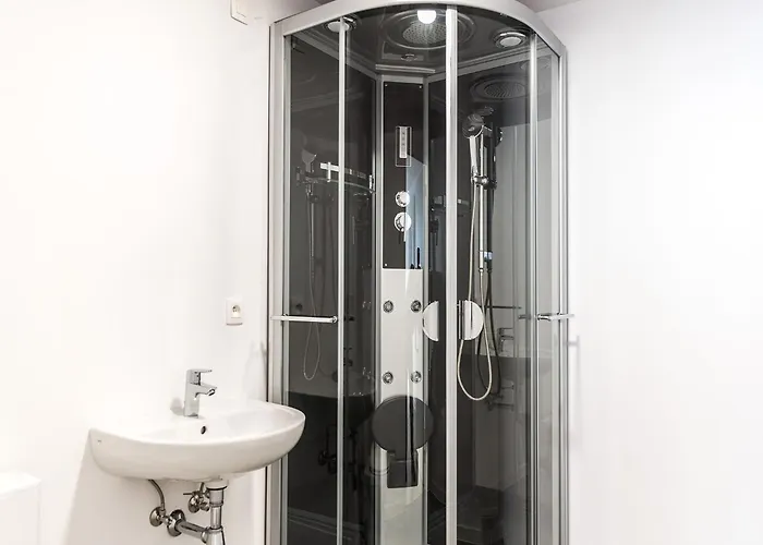 Apartment Degroux 82 - Self Check In By Homenhancement *