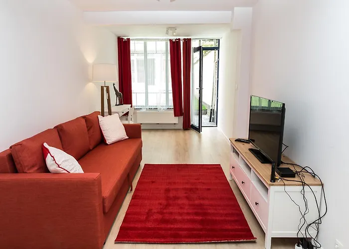 Degroux 82 - Self Check In By Homenhancement Daire