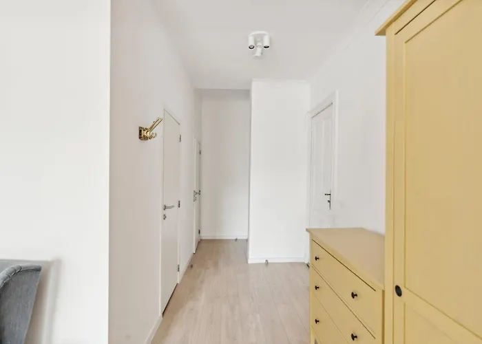 Degroux 82 - Self Check In By Homenhancement Daire Brüksel