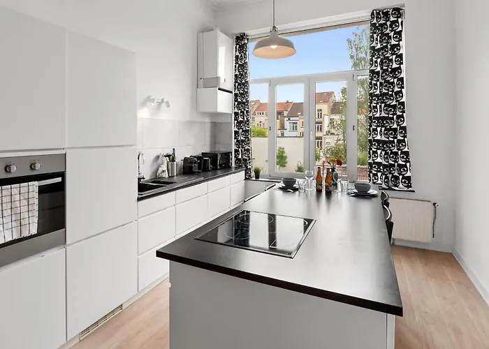 Lantsheere 11 - Self Check In By Homenhancement