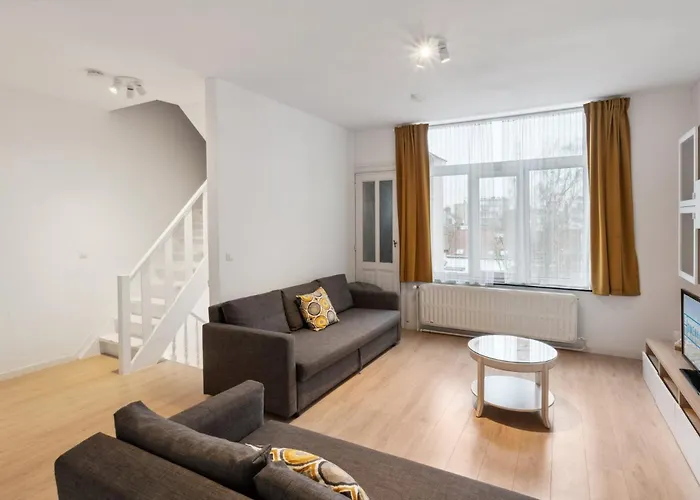 Degroux 82 - Self Check In By Homenhancement Brüksel