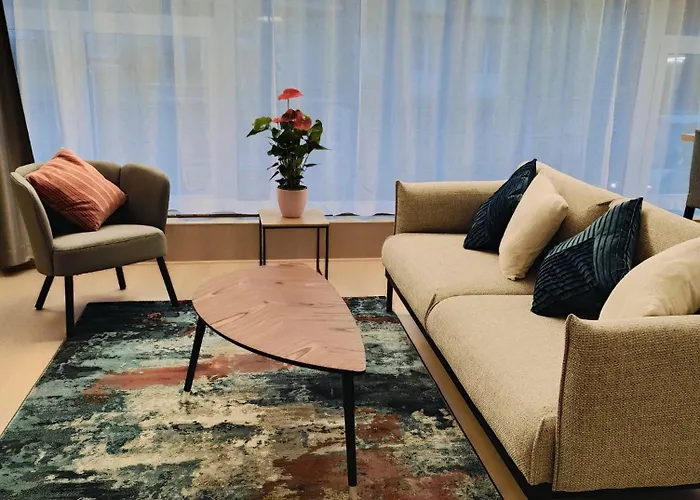 Bright & Cozy In Апартаменты