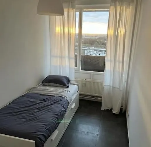 Meuble 92m2 + 2 Terrasses Apartman Brüsszel