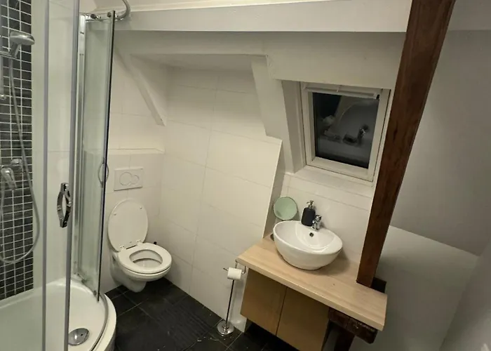 Elegant Grand Place Bruxelles