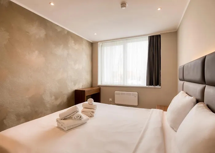 Smartflats - Midi 33 *