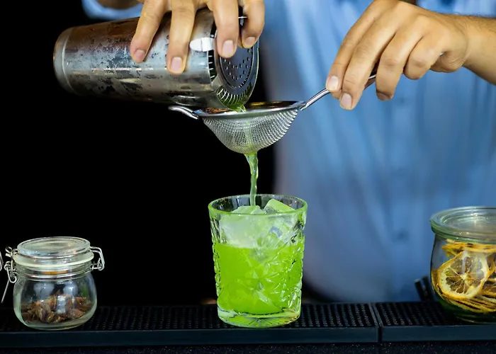 Courtyard By Marriott Eu מלון