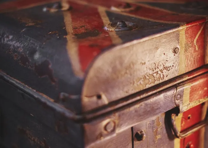 The Legacy By 2go4 Center Hostel