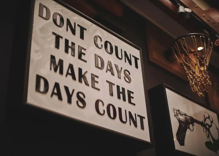 The Legacy By 2go4 Center Hostel