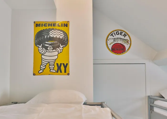 The Legacy By 2go4 Center Hostel