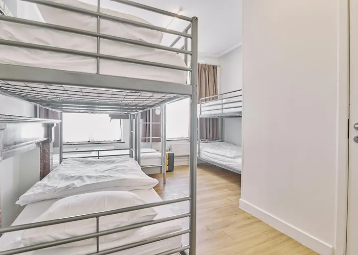 Hostal The Legacy By 2go4 Center *