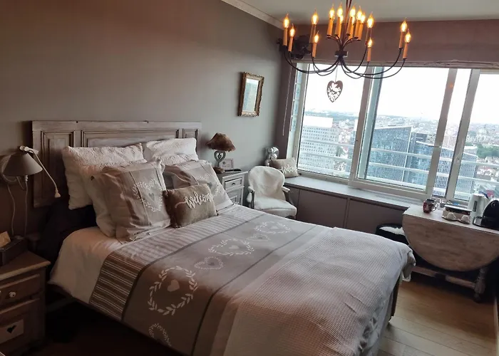 Romantics Rooms In Brussels Sky Гостевой дом