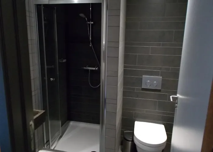 Brxxl 5 Centre Hostel