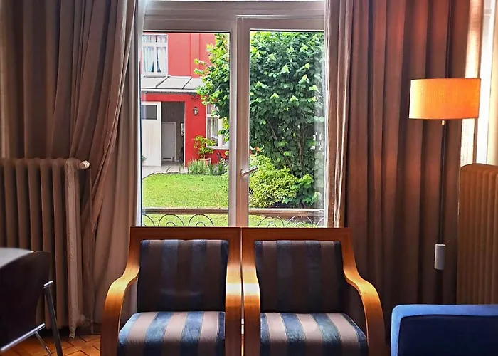 Mas Eu Aparthotel Brüssel