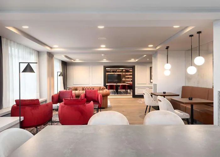 Radisson Collection Grand Place מלון בריסל