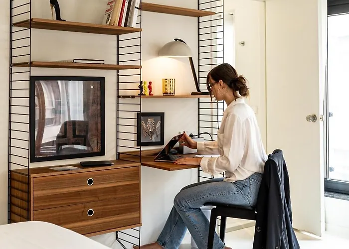 9hotel Sablon Otel 4*