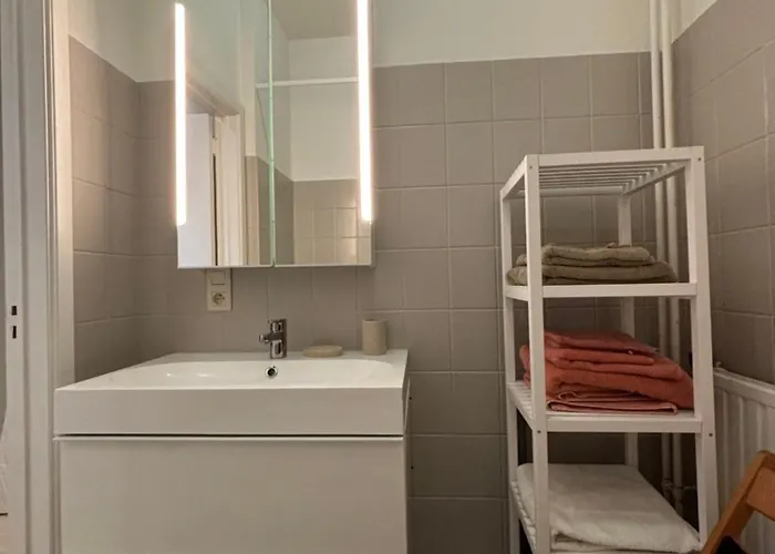 Daire Winston Churchill *