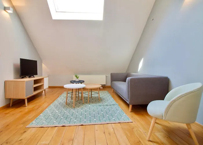 Heart Of Grand Place - Stunning 2br Duplex Apartman *