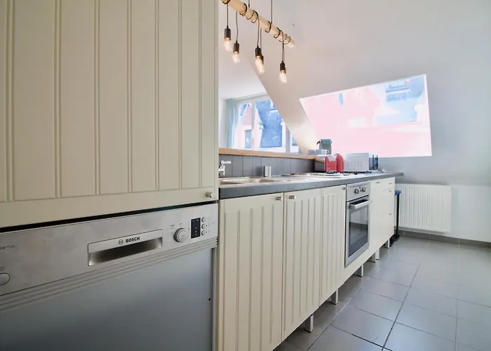 Heart Of Grand Place - Stunning 2br Duplex Brussels