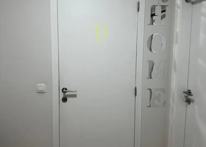 Alexanor Cosy Private In A Shared * Brüsszel