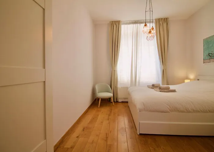 Apartment Heart Of Grand Place - Stunning 3br Triplex