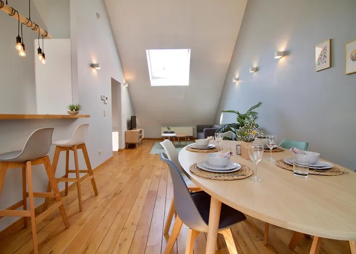 Heart Of Grand Place - Stunning 2br Duplex Brussels