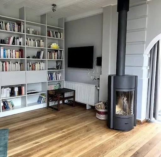 Prázdninový dům Charmante Maison Dans Un Coin De Verdure A Boitsfort