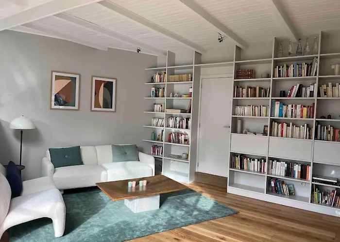 Charmante Maison Dans Un Coin De Verdure A Boitsfort Brusel