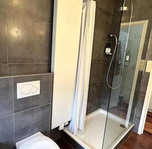 Charmante Maison Dans Un Coin De Verdure A Boitsfort * Brusel